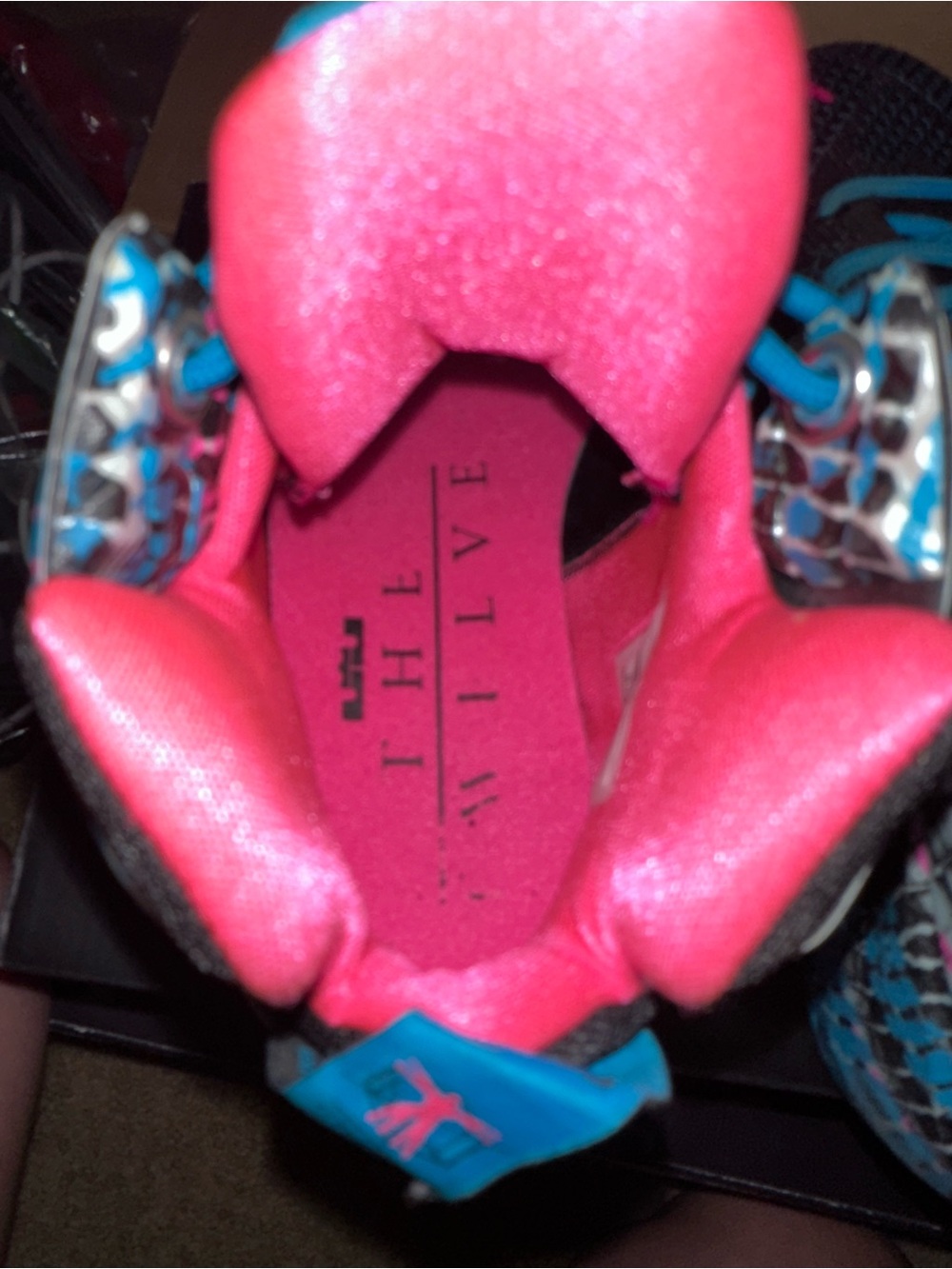 Nike LeBron 12s Shoes - Picture 4 of 6